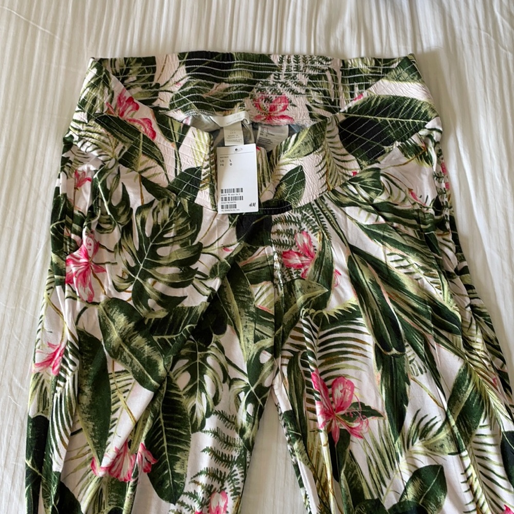 🎉H&M maternity elastic band pants🎉